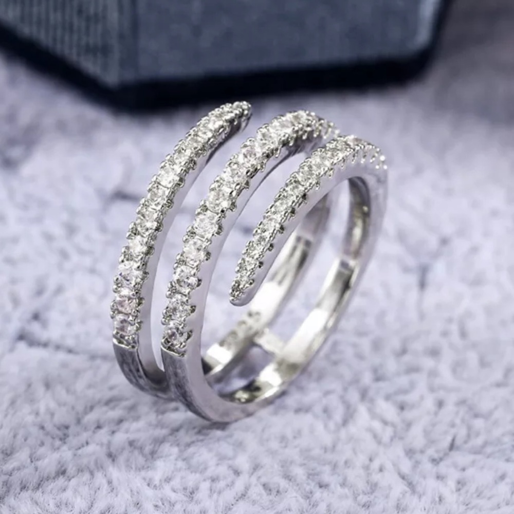 💯 NEW 3 LAYER 925 STERLING SILVER DIAMOND RING, CUTE RING, SHINY RING. - Picture 6 of 7